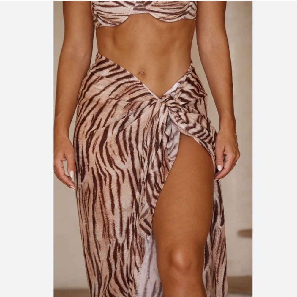 Monday Swimwear Sarong